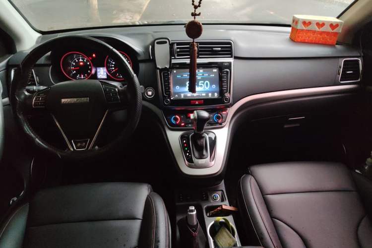 Used Haval H6 2015 Sport Edition 1.5T Automatic Two-Wheel Drive Luxury Model Center Console