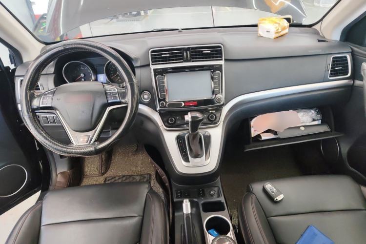 Used Haval H6 2015 Sport Edition 1.5T Automatic Two-Wheel Drive Luxury Model Center Console