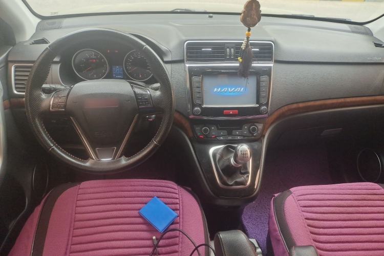 Used Haval H6 2015 Sport Edition 1.5T Manual Two-Wheel Drive Elite Model Center Console