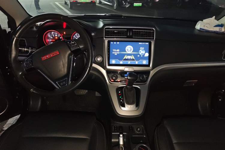 Used Haval H6 2015 Sport Edition 1.5T Automatic Two-Wheel Drive Luxury Model Center Console