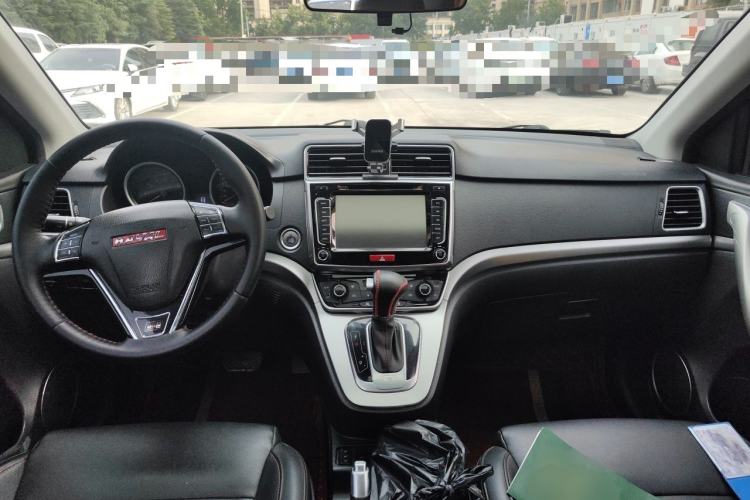 Used Haval H6 2015 Sport Edition 1.5T Automatic Two-Wheel Drive Luxury Model Center Console