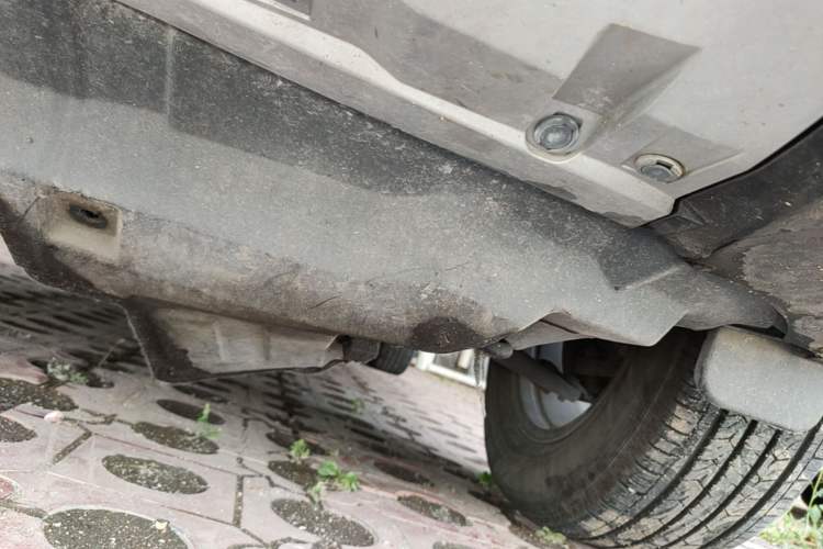 Used Haval H6 2015 Upgraded Model 1.5T Manual Two-Wheel Drive Elite Version Chassis Front Left