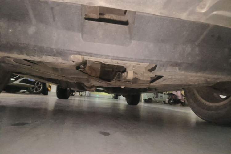 Used Haval H6 2015 Upgraded Model 1.5T Manual Two-Wheel Drive Elite Version Chassis Front