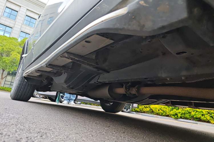 Used Haval H6 2015 Sport Edition 1.5T Automatic Two-Wheel Drive Luxury Model Chassis Front Right