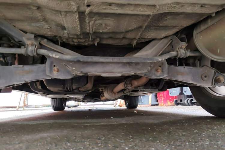 Used Haval H6 2015 Sport Edition 1.5T Manual Two-Wheel Drive Elite Model Chassis Rear