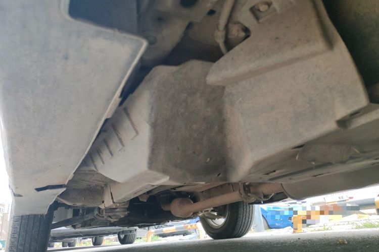 Used Haval H6 2015 Upgraded Model 1.5T Manual Two-Wheel Drive Elite Version Chassis Rear Left