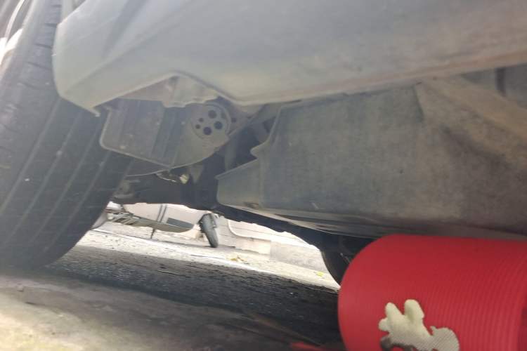 Used Haval H6 2015 Sport Edition 1.5T Manual Two-Wheel Drive Elite Model Chassis Rear Right