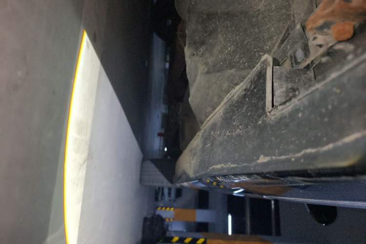 Used Haval H6 2015 Upgraded Model 1.5T Manual Two-Wheel Drive Elite Version Chassis Rear Right