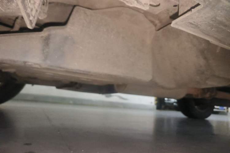 Used Haval H6 2015 Upgraded Model 1.5T Manual Two-Wheel Drive Elite Version Chassis Rear Right