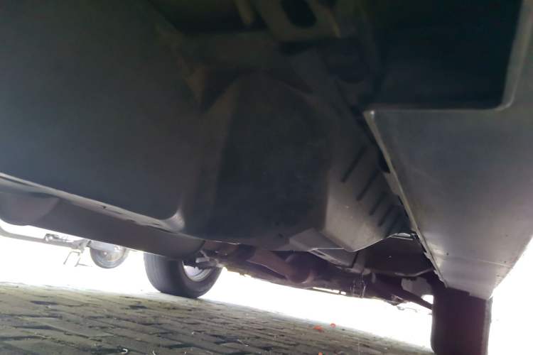 Used Haval H6 2015 Upgraded Model 1.5T Manual Two-Wheel Drive Elite Version Chassis Rear Right