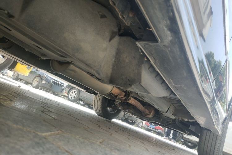 Used Haval H6 2015 Upgraded Model 1.5T Manual Two-Wheel Drive Elite Version Chassis Rear Right