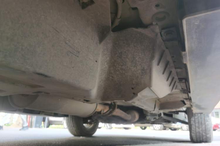 Used Haval H6 2015 Upgraded Model 1.5T Manual Two-Wheel Drive Elite Version Chassis Rear Right