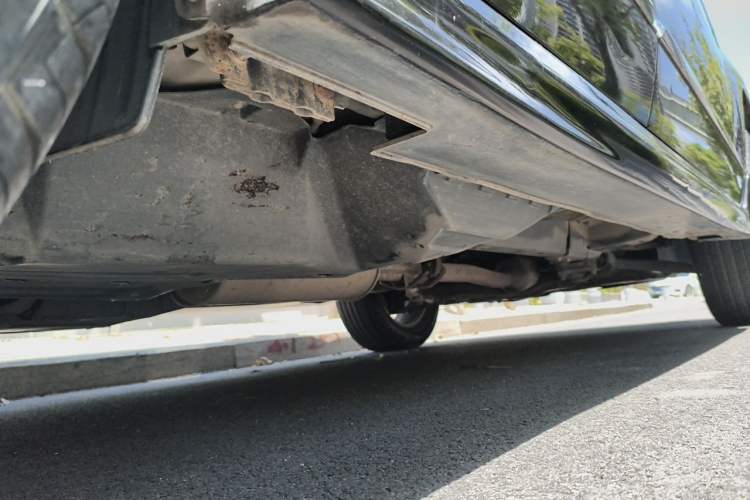 Used Haval H6 2015 Upgraded Model 1.5T Manual Two-Wheel Drive Elite Version Chassis Rear Right