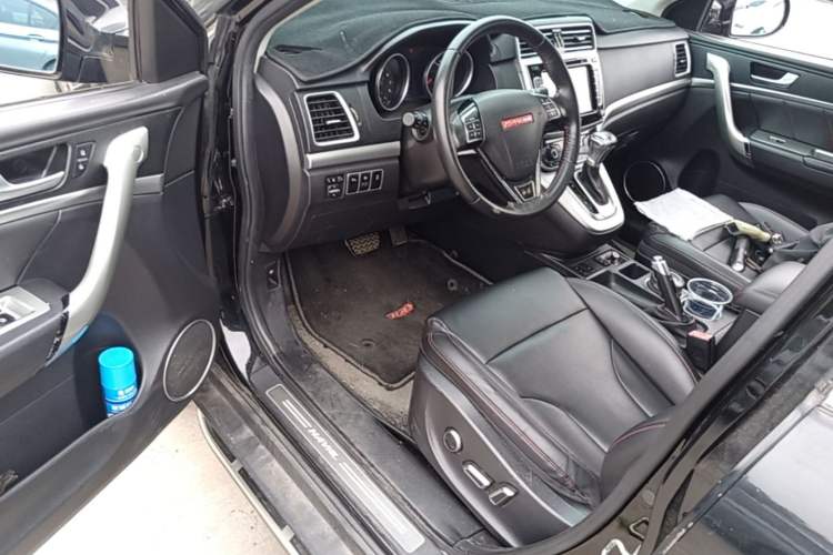 Used Haval H6 2015 Sport Edition 1.5T Automatic Two-Wheel Drive Luxury Model Driver Seat