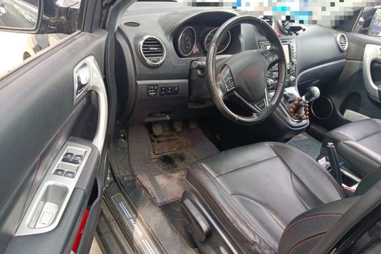Used Haval H6 2015 Upgraded Model 1.5T Manual Two-Wheel Drive Elite Version Driver Seat