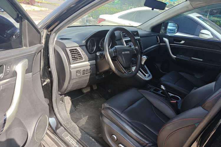 Used Haval H6 2015 Sport Edition 1.5T Automatic Two-Wheel Drive Luxury Model Driver Seat