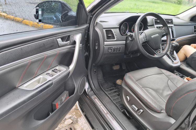 Used Haval H6 2015 Sport Edition 1.5T Automatic Two-Wheel Drive Luxury Model Driver Seat
