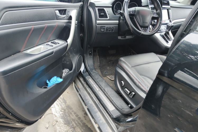 Used Haval H6 2015 Sport Edition 1.5T Automatic Two-Wheel Drive Luxury Model Driver Seat