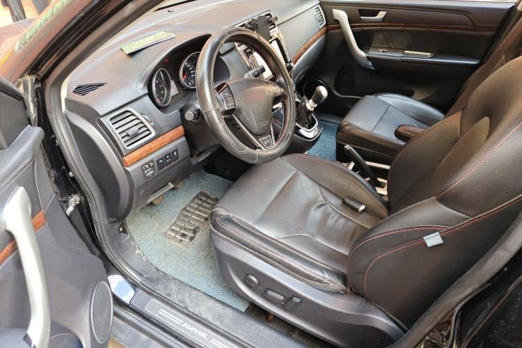 Used Haval H6 2015 Sport Edition 1.5T Manual Two-Wheel Drive Elite Model Driver Seat