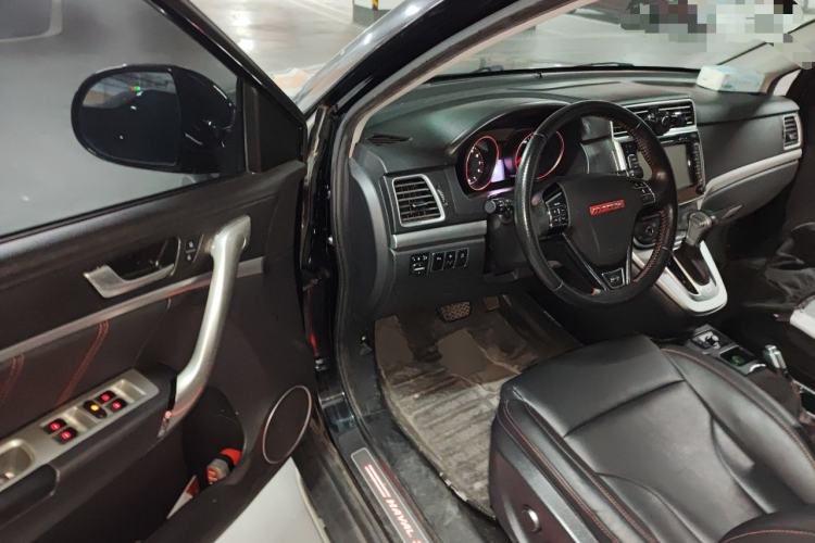 Used Haval H6 2015 Sport Edition 1.5T Automatic Two-Wheel Drive Luxury Model Driver Seat