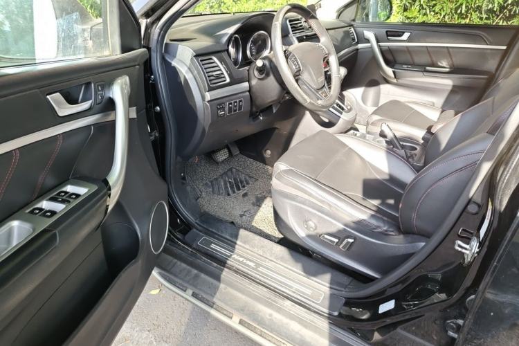 Used Haval H6 2015 Sport Edition 1.5T Automatic Two-Wheel Drive Luxury Model Driver Seat