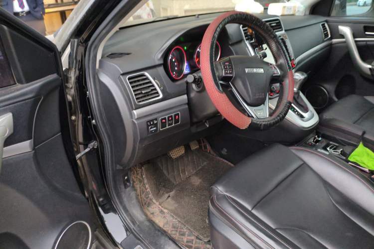 Used Haval H6 2015 Sport Edition 1.5T Automatic Two-Wheel Drive Luxury Model Driver Seat