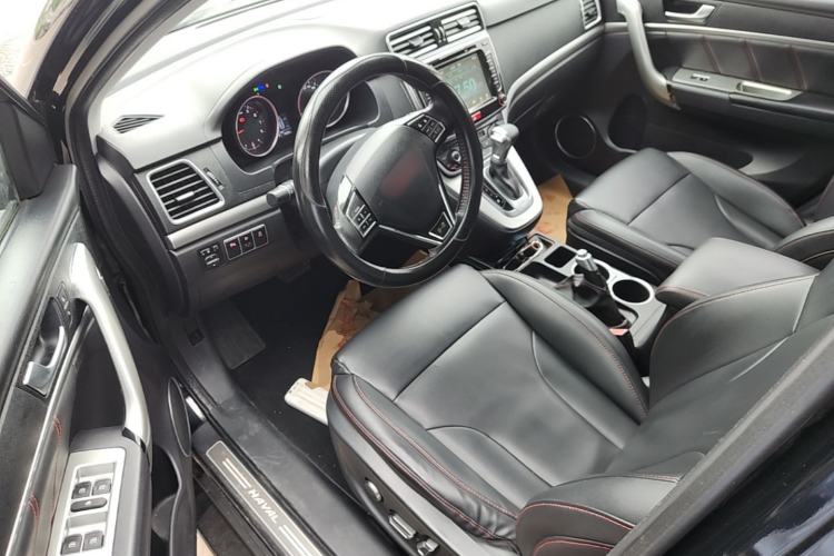 Used Haval H6 2015 Sport Edition 1.5T Automatic Two-Wheel Drive Luxury Model Driver Seat