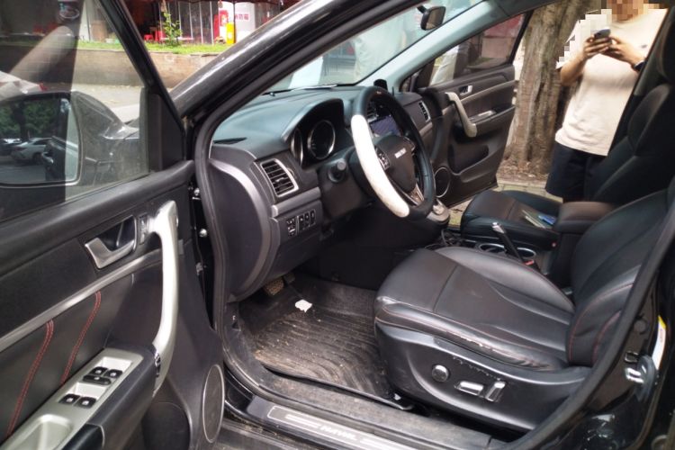 Used Haval H6 2015 Sport Edition 1.5T Automatic Two-Wheel Drive Luxury Model Driver Seat