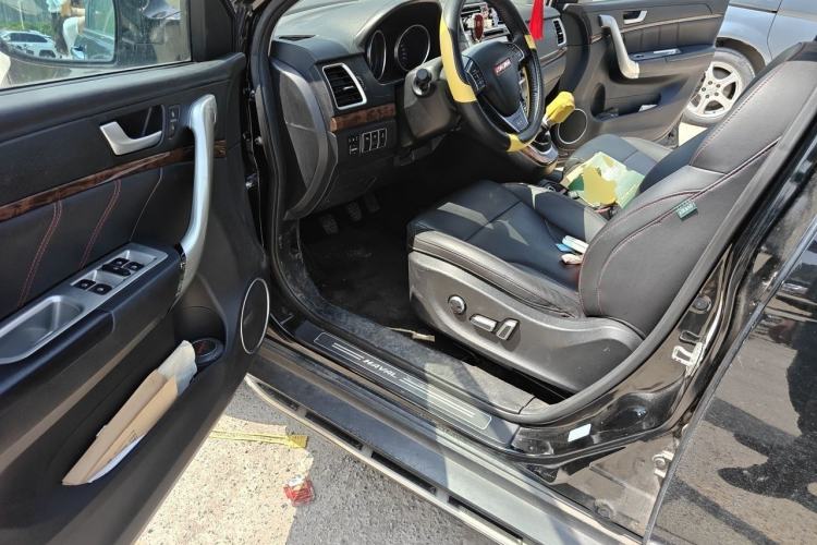 Used Haval H6 2015 Revised Version Sport Edition 1.5T Manual Transmission Two-Wheel Drive Elite Grade Driver Seat