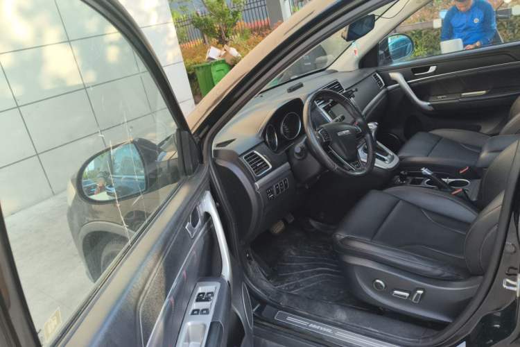 Used Haval H6 2015 Sport Edition 1.5T Automatic Two-Wheel Drive Luxury Model Driver Seat