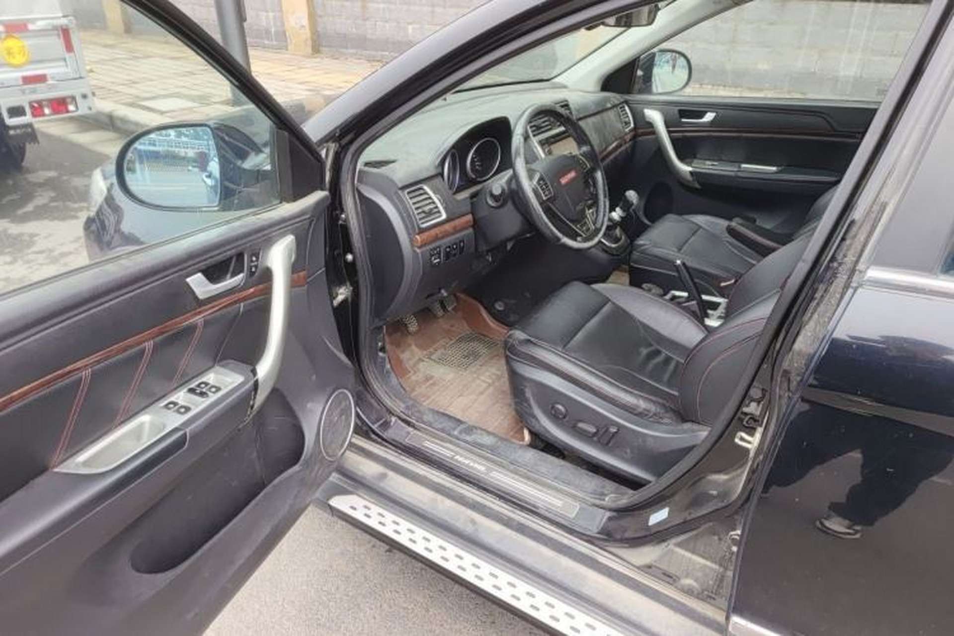 Used Haval H6 2015 Sport Edition 1.5T Manual Two-Wheel Drive Elite Model Driver Seat