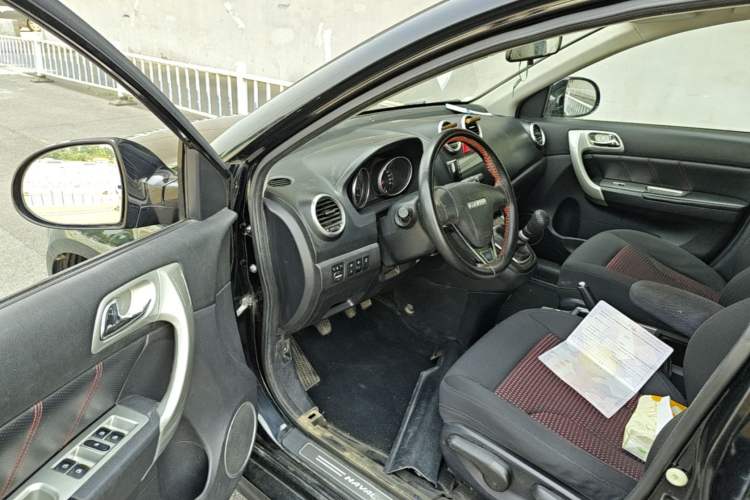 Used Haval H6 2015 Upgraded Model 1.5T Manual Two-Wheel Drive Urban Version Driver Seat