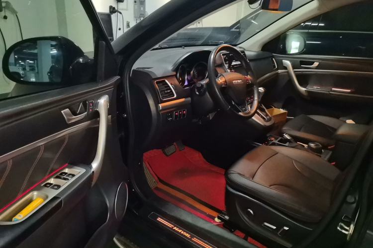 Used Haval H6 2015 Sport Edition 1.5T Automatic Two-Wheel Drive Luxury Model Driver Seat