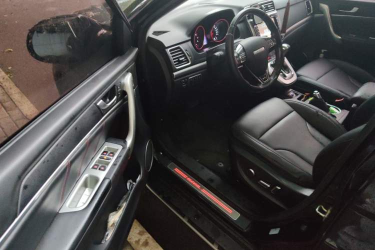Used Haval H6 2015 Sport Edition 1.5T Automatic Two-Wheel Drive Luxury Model Driver Seat