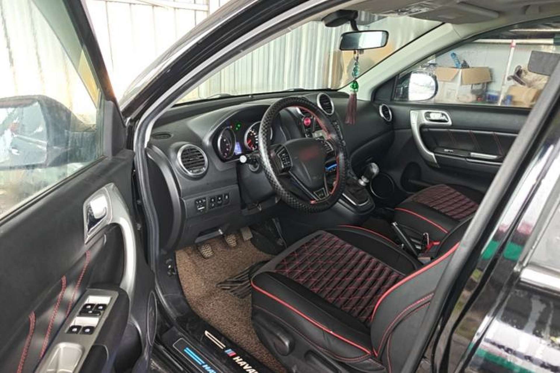Used Haval H6 2015 Upgraded Model 1.5T Manual 4x4 Elite Version Driver Seat
