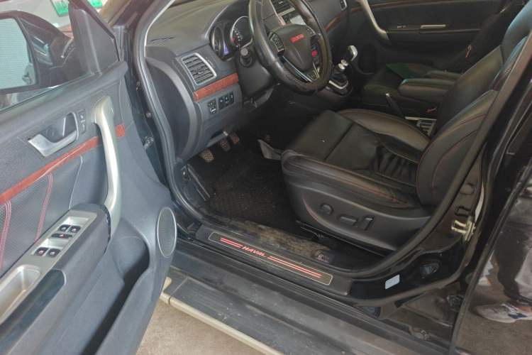 Used Haval H6 2015 Sport Edition 1.5T Manual Two-Wheel Drive Elite Model Driver Seat