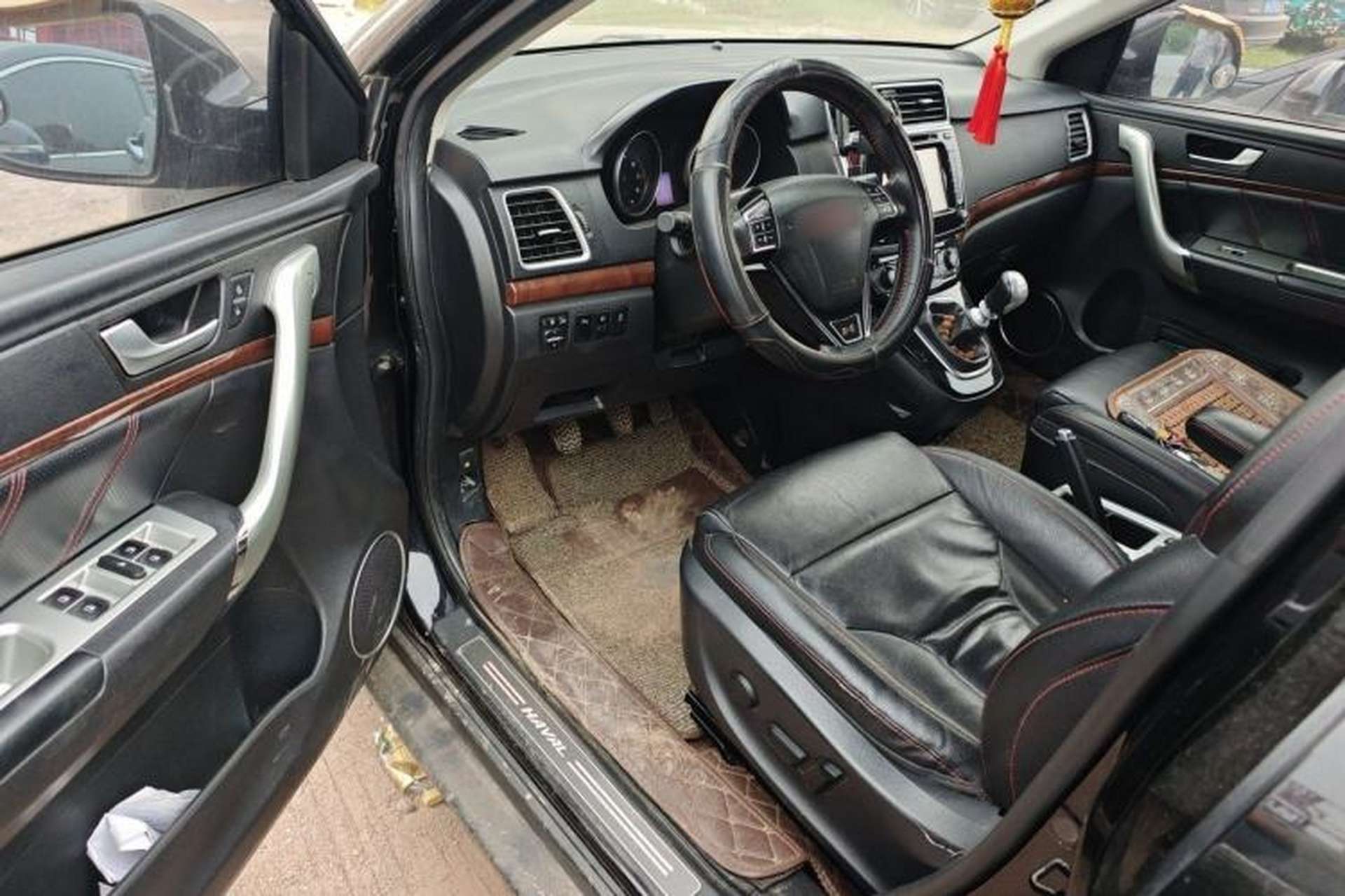 Used Haval H6 2015 Sport Edition 1.5T Manual Two-Wheel Drive Elite Model Driver Seat