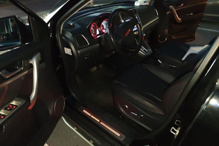 Used Haval H6 2015 Sport Edition 1.5T Automatic Two-Wheel Drive Luxury Model Driver Seat