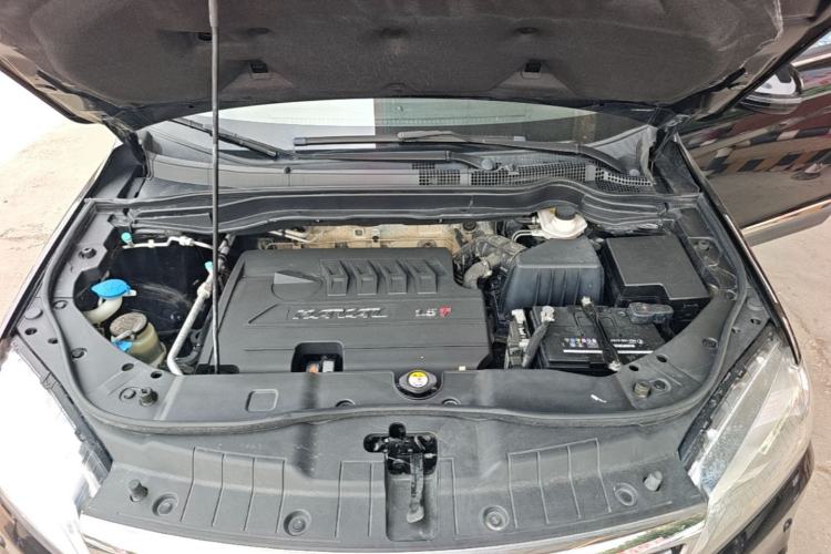 Used Haval H6 2015 Revised Version Sport Edition 1.5T Manual Transmission Two-Wheel Drive Elite Grade Engine Bay