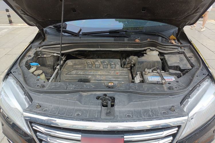 Used Haval H6 2015 Sport Edition 1.5T Automatic Two-Wheel Drive Luxury Model Engine Bay