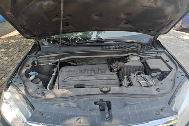 Used Haval H6 2015 Sport Edition 1.5T Automatic Two-Wheel Drive Luxury Model Engine Bay