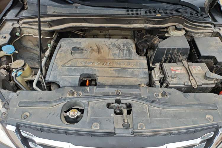 Used Haval H6 2015 Upgraded Model 1.5T Manual Two-Wheel Drive Elite Version Engine Bay