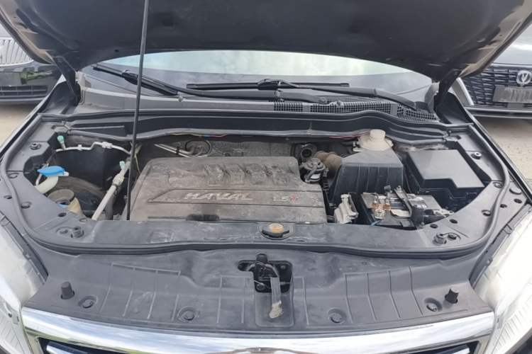 Used Haval H6 2015 Sport Edition 1.5T Automatic Two-Wheel Drive Luxury Model Engine Bay
