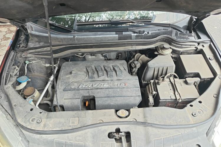 Used Haval H6 2015 Sport Edition 1.5T Automatic Two-Wheel Drive Luxury Model Engine Bay