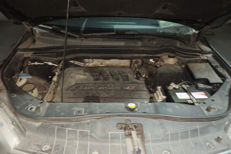 Used Haval H6 2015 Sport Edition 1.5T Automatic Two-Wheel Drive Luxury Model Engine Bay