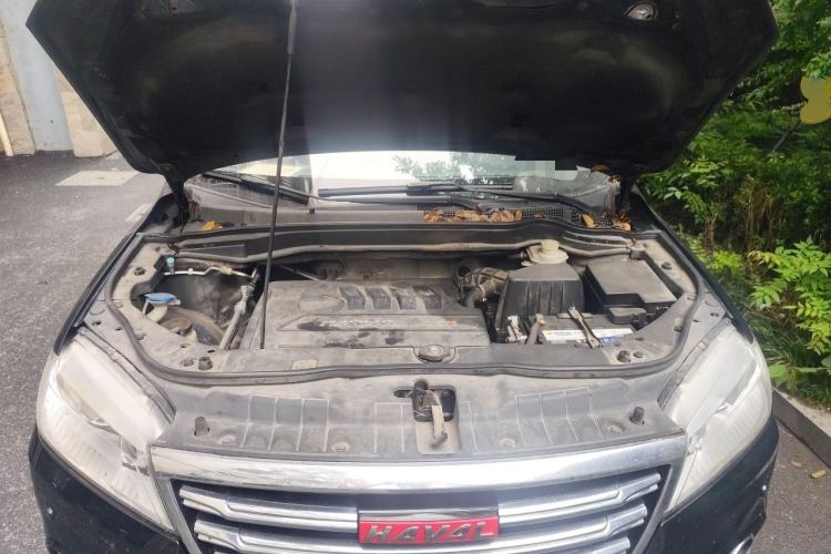Used Haval H6 2015 Sport Edition 1.5T Manual Two-Wheel Drive Elite Model Engine Bay