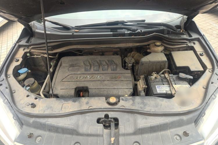 Used Haval H6 2015 Sport Edition 1.5T Automatic Two-Wheel Drive Luxury Model Engine Bay