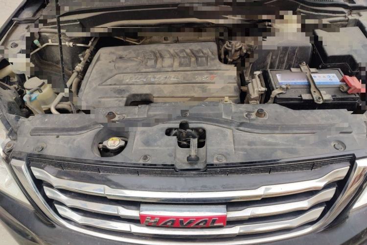 Used Haval H6 2015 Upgraded Model 1.5T Manual Two-Wheel Drive Elite Version Engine Bay