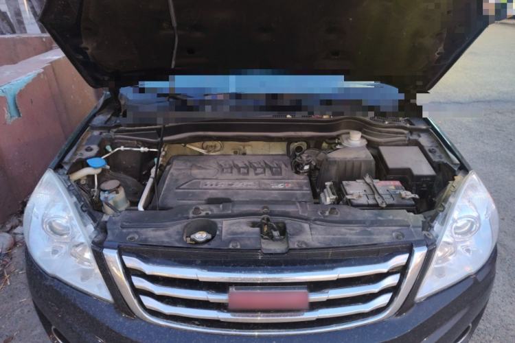 Used Haval H6 2015 Upgraded Model 1.5T Manual 4x4 Elite Version Engine Bay