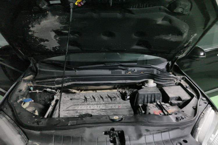 Used Haval H6 2015 Sport Edition 1.5T Manual Two-Wheel Drive Elite Model Engine Bay